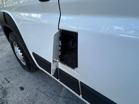 Used 2024 RAM ProMaster 2500 w/ Convenience Group image 38