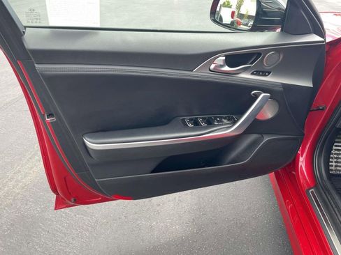 Used 2018 Kia Stinger GT2 RWD image 14