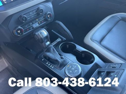 Used 2025 Ford Bronco Big Bend w/ Black Diamond Package image 30