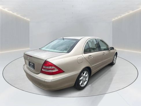 Used 2001 Mercedes-Benz C 320 Sedan image 4