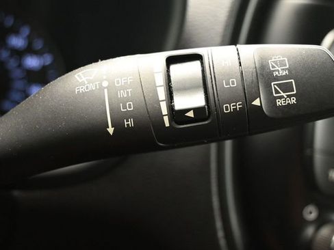 Used 2020 Kia Soul GT-Line FWD image 24