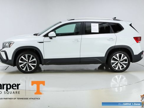 Used 2024 Volkswagen Taos SE FWD image 39