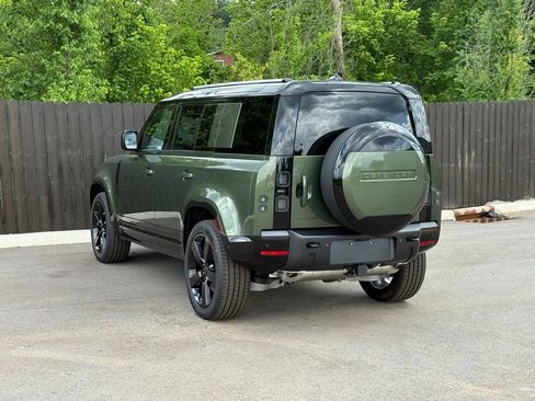 New 2026 Land Rover Defender 110 X-Dynamic SE AWD/4WD image 3