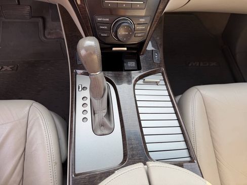 Used 2010 Acura MDX w/ Technology Package AWD/4WD image 16