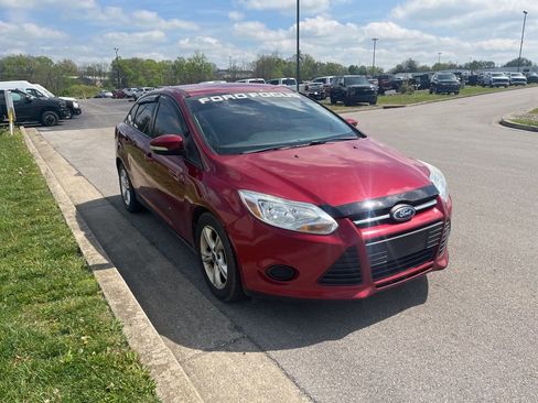 Used 2013 Ford Focus SE image 2
