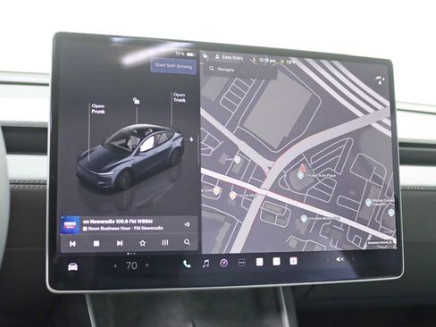 Used 2026 Tesla Model Y Long Range AWD/4WD image 16