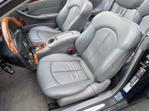 Used 2006 Mercedes-Benz CLK 500 Cabriolet image 28