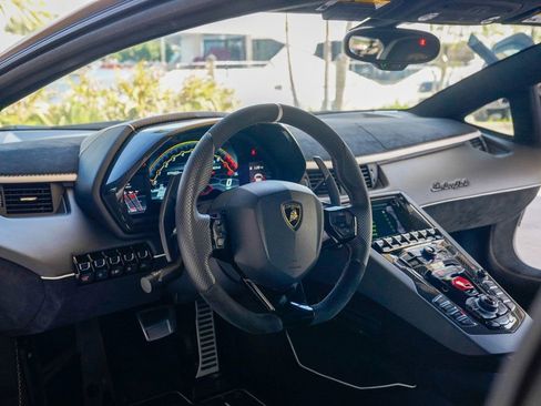 Used 2020 Lamborghini Aventador SVJ image 56