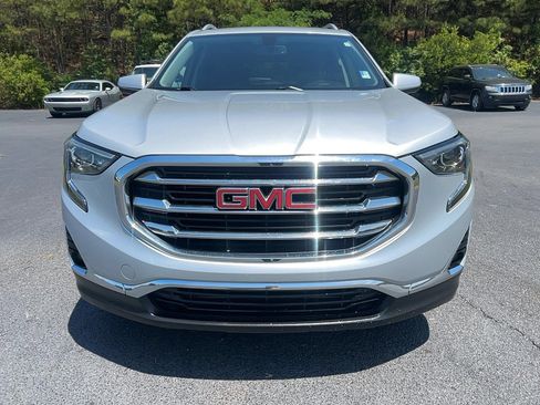 Used 2019 GMC Terrain SLT FWD image 2
