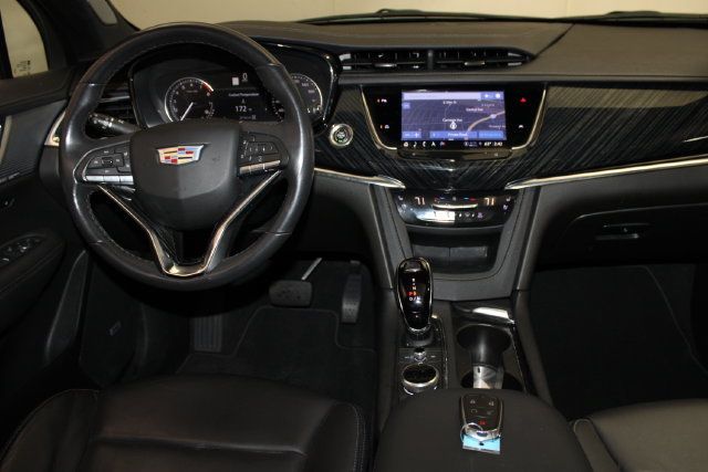 Certified 2024 Cadillac XT6 Premium Luxury AWD/4WD image 12
