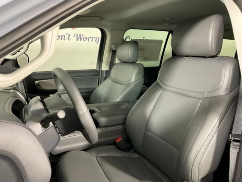 New 2027 Ford Expedition Max Active RWD image 14