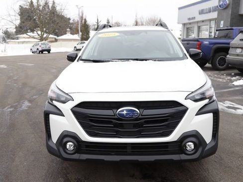 Certified 2025 Subaru Outback Onyx Edition image 10