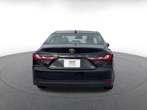 Used 2025 Toyota Camry LE image 12