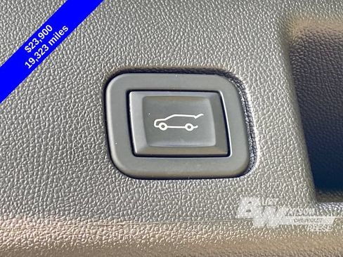 Used 2024 Chevrolet Equinox LT w/ LPO, Floor Liner Package FWD image 19