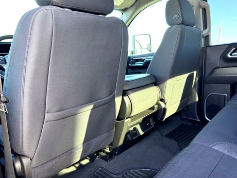 Used 2024 Chevrolet Silverado 2500 LT image 18