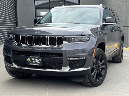 Used 2023 Jeep Grand Cherokee L Limited w/ Luxury Tech Group II image 3