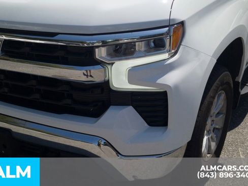 Used 2023 Chevrolet Silverado 1500 LT w/ Leather Package image 11