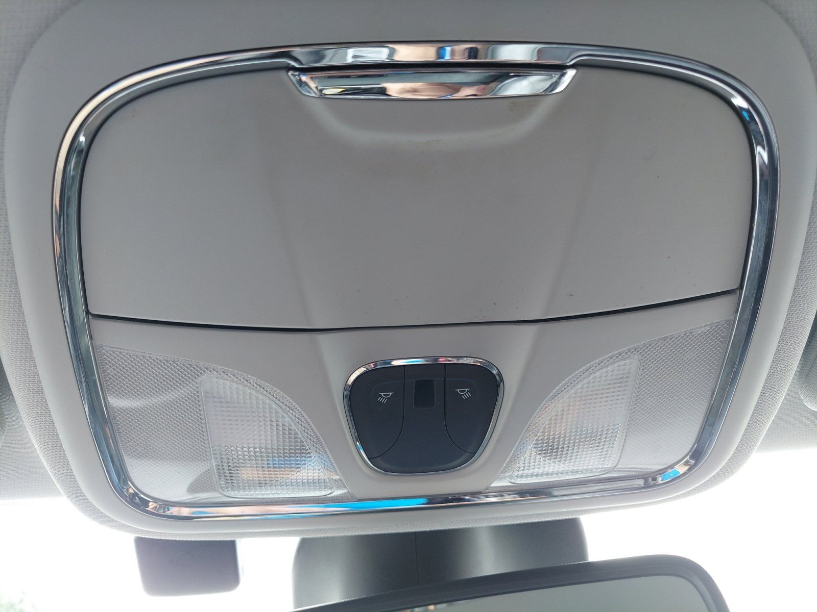 Used 2019 Jeep Cherokee Trailhawk AWD/4WD image 16