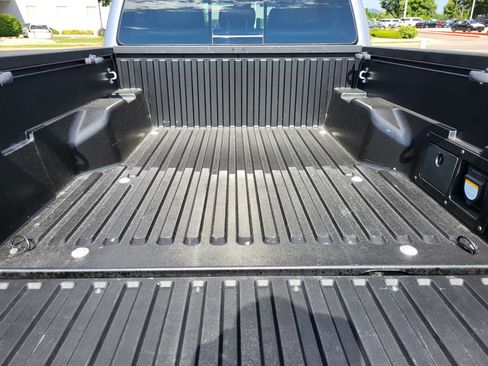 Certified 2021 Toyota Tacoma TRD Off-Road w/ TRD Premium Off Road Package AWD/4WD image 25