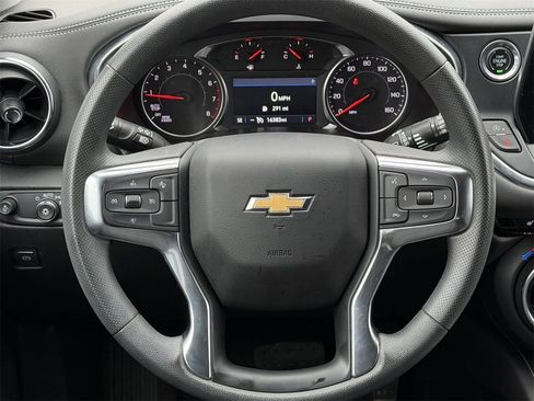 Certified 2024 Chevrolet Blazer LT w/ Convenience Package image 12