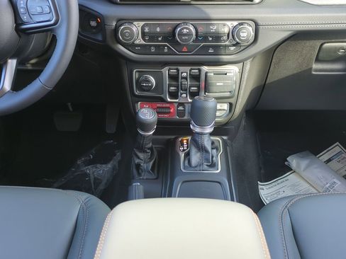 New 2026 Jeep Gladiator Mojave AWD/4WD image 19
