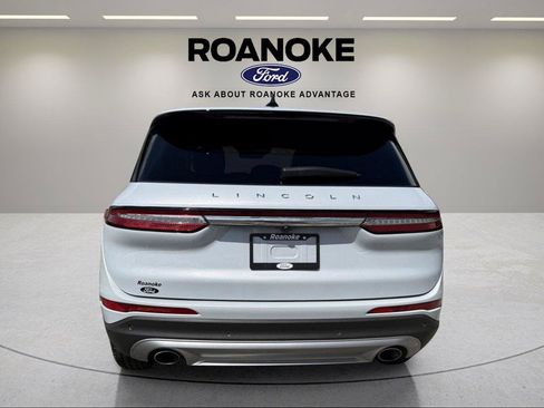 Used 2025 Lincoln Corsair AWD w/ Equipment Group 101A image 10