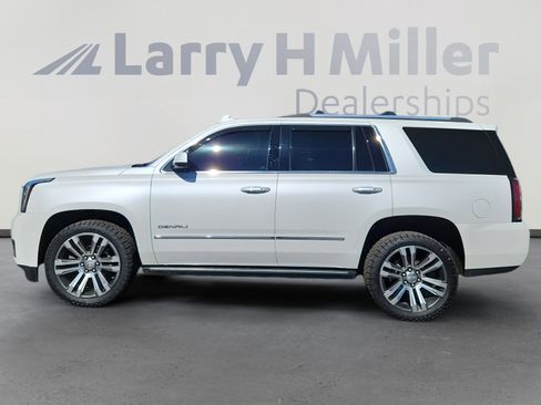 Used 2018 GMC Yukon Denali w/ Denali Ultimate Package image 2
