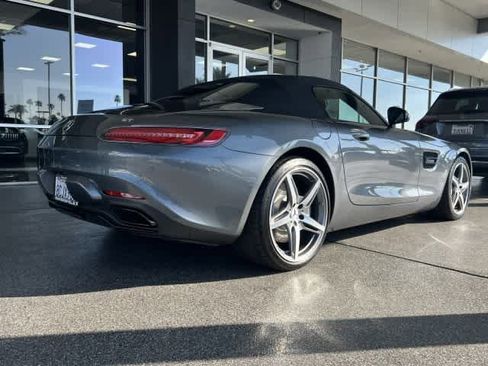 Used 2018 Mercedes-Benz AMG GT Roadster image 6