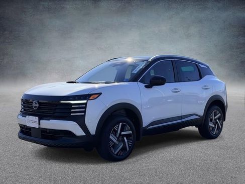 New 2026 Nissan Kicks SV FWD image 5