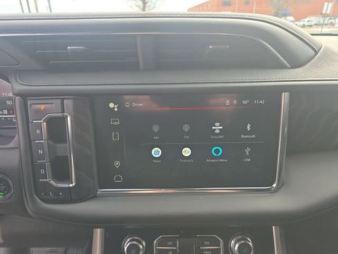 Used 2023 GMC Yukon Denali image 5