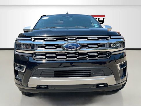 Used 2022 Ford Expedition Max Platinum AWD/4WD image 2