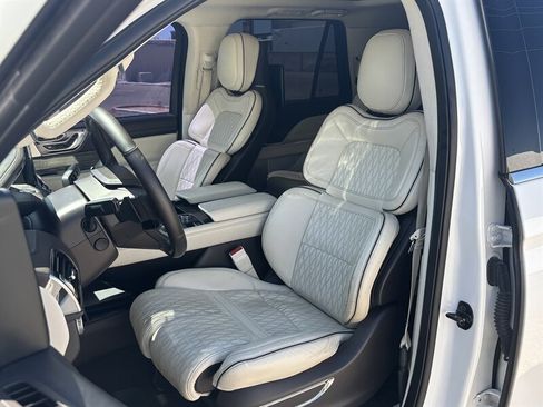 Used 2020 Lincoln Navigator L Black Label w/ Cargo Convenience Package AWD/4WD image 19