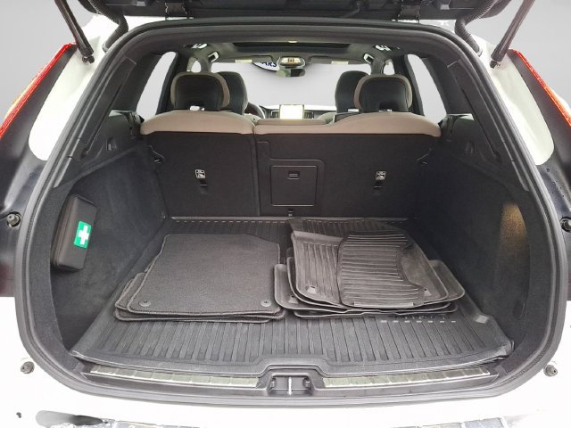 Certified 2026 Volvo XC60 B5 Plus AWD/4WD image 23