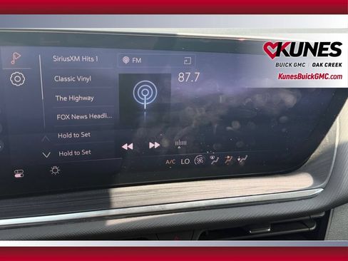 Used 2024 Buick Envision Preferred AWD/4WD image 28