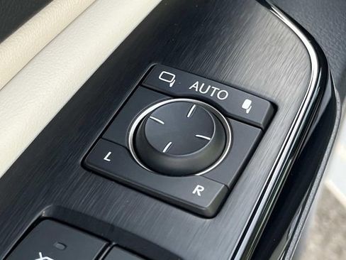 Used 2025 Lexus ES 350 Luxury image 30