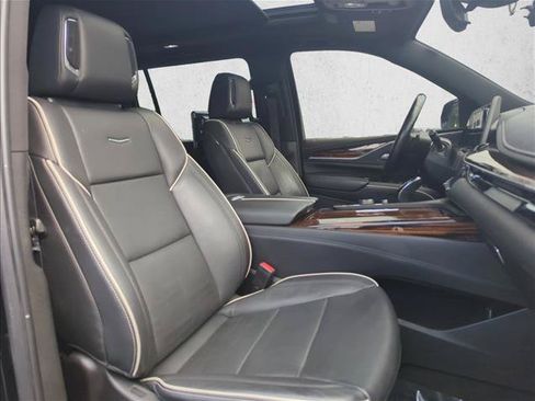 Used 2022 Cadillac Escalade ESV Premium Luxury AWD/4WD image 30