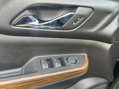 Used 2018 GMC Acadia SLE w/ LPO, Cargo Package AWD/4WD image 15