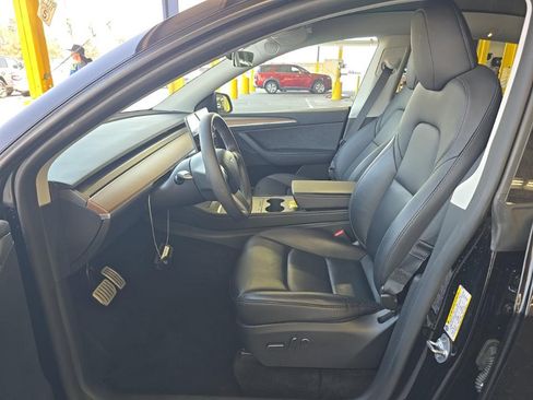 Used 2023 Tesla Model Y Performance AWD/4WD image 4