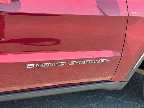 Used 2022 Jeep Grand Cherokee Limited AWD/4WD image 20