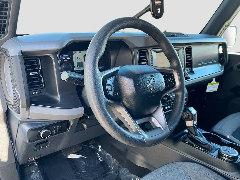 Used 2023 Ford Bronco 4-Door AWD/4WD image 9