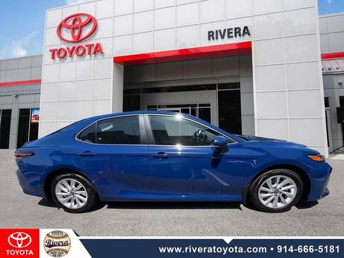 Used 2024 Toyota Camry LE FWD image 6