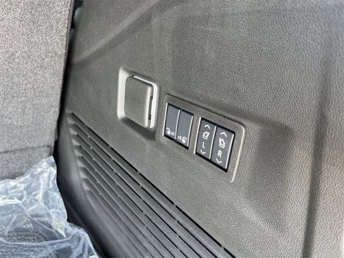 New 2026 GMC Yukon Denali image 30