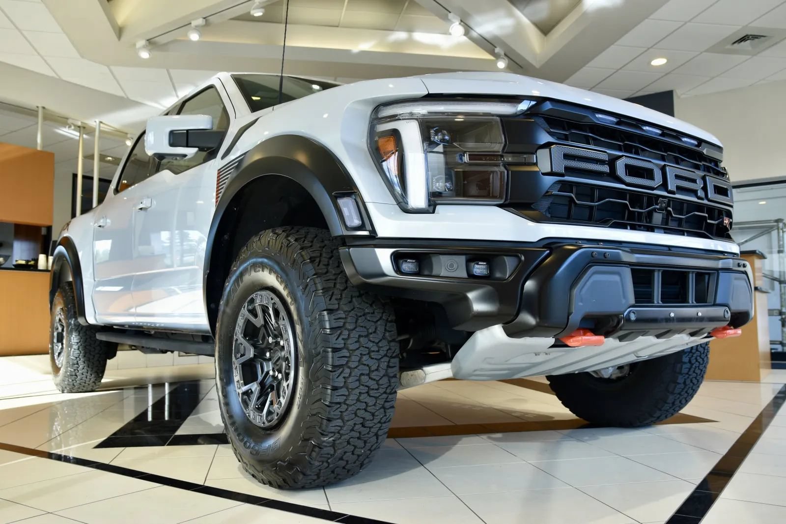 Used 2025 Ford F150 Raptor w/ Equipment Group 803A Raptor R AWD/4WD image 10