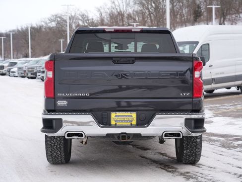 Used 2022 Chevrolet Silverado 1500 LTZ w/ LTZ Premium Package image 4