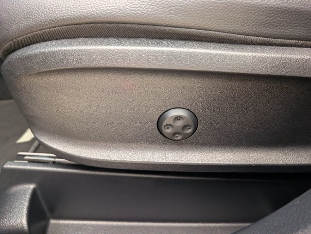 Used 2021 Mercedes-Benz GLB 250 image 18