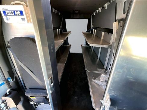 Used 2024 RAM ProMaster 3500 w/ Delivery Van Package FWD image 17