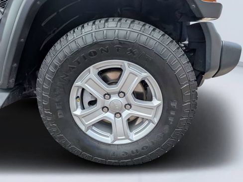 Certified 2019 Jeep Wrangler Unlimited Sport S AWD/4WD image 10