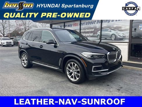 Used 2023 BMW X5 xDrive40i w/ Premium Package image 1