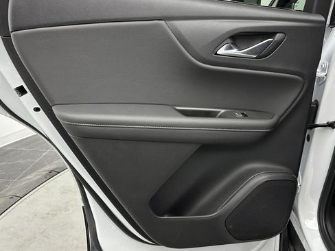 Used 2025 Chevrolet Blazer LT image 28