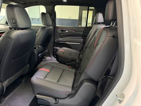 Used 2024 Chevrolet Traverse RS w/ LPO, Floor Liner Package image 15